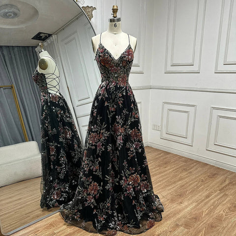 Vestido de fiesta de lujo negro con tirantes finos, corte en A y cuentas, modelo LA72773, para ocasiones formales (2025). 