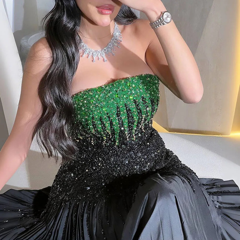 Vestido de noche de lujo estilo sirena, sin tirantes, largo hasta el tobillo, con cuentas, color negro y verde, estilo árabe, modelo LA72406 (2025). 