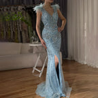 Vestido largo de noche estilo sirena con abertura lateral, elegante, azul árabe, con cuentas y plumas, ideal para ocasiones formales (LA72742) 