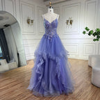 Vestido de noche de lujo para mujer, corte en A, tirantes finos, apliques de encaje escalonados, azul árabe, modelo LA72617 (2025) 