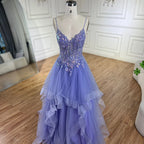 Vestido de noche de lujo para mujer, corte en A, tirantes finos, apliques de encaje escalonados, azul árabe, modelo LA72617 (2025) 