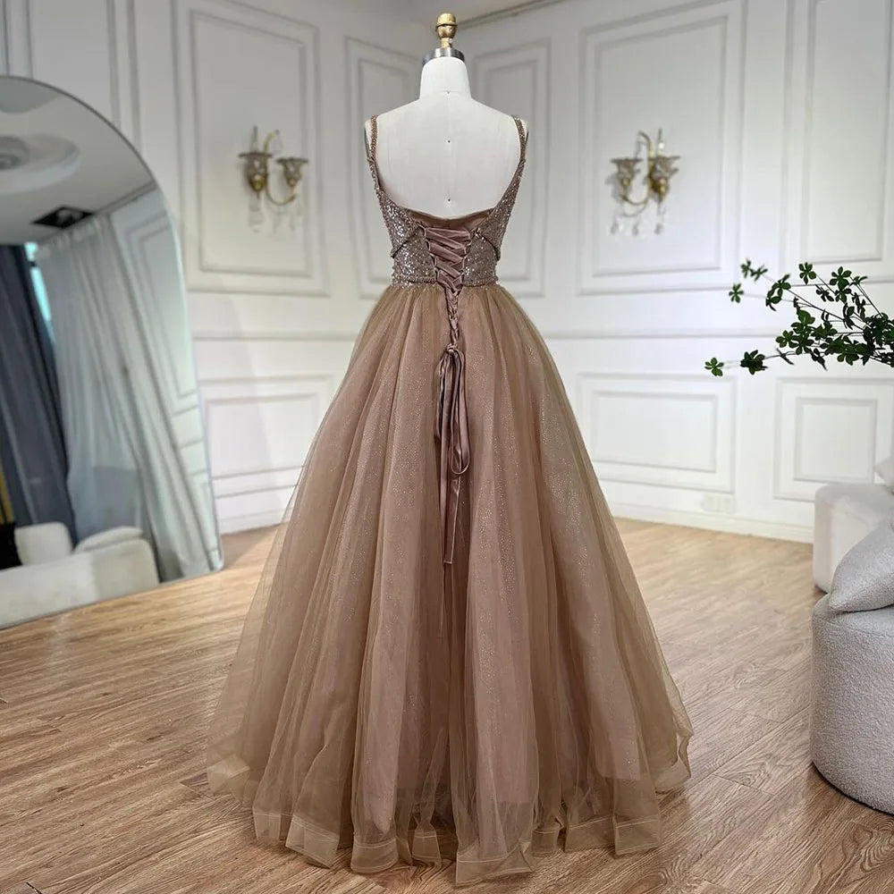 Vestido de noche de lujo estilo árabe color caramelo, corte en A, con tirantes finos y cuentas, ideal para bodas y fiestas (LA70495) 