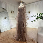 Vestido de noche de sirena color caramelo árabe 2025 con elegantes mangas tipo capa con cuentas para ocasiones formales LA72708 