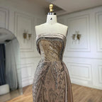 Vestido de noche de lujo estilo sirena, color nude, sin tirantes, de satén, con cuentas, estilo árabe, con falda lateral, ideal para fiestas femeninas (LA72665) 