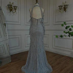 Vestido de noche de lujo estilo sirena con escote halter decorativo en color gris árabe, modelo LA72651, ideal para fiestas femeninas. 