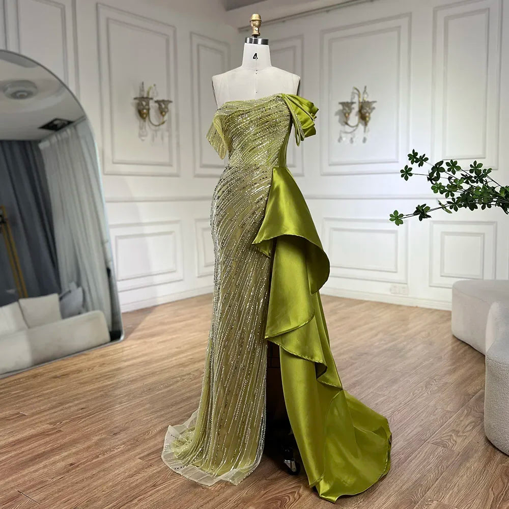 Vestido de noche largo de lujo con sobrefalda de sirena verde árabe 2025, con cuentas y abertura, para mujer, ideal para bodas y fiestas (LA72633) 