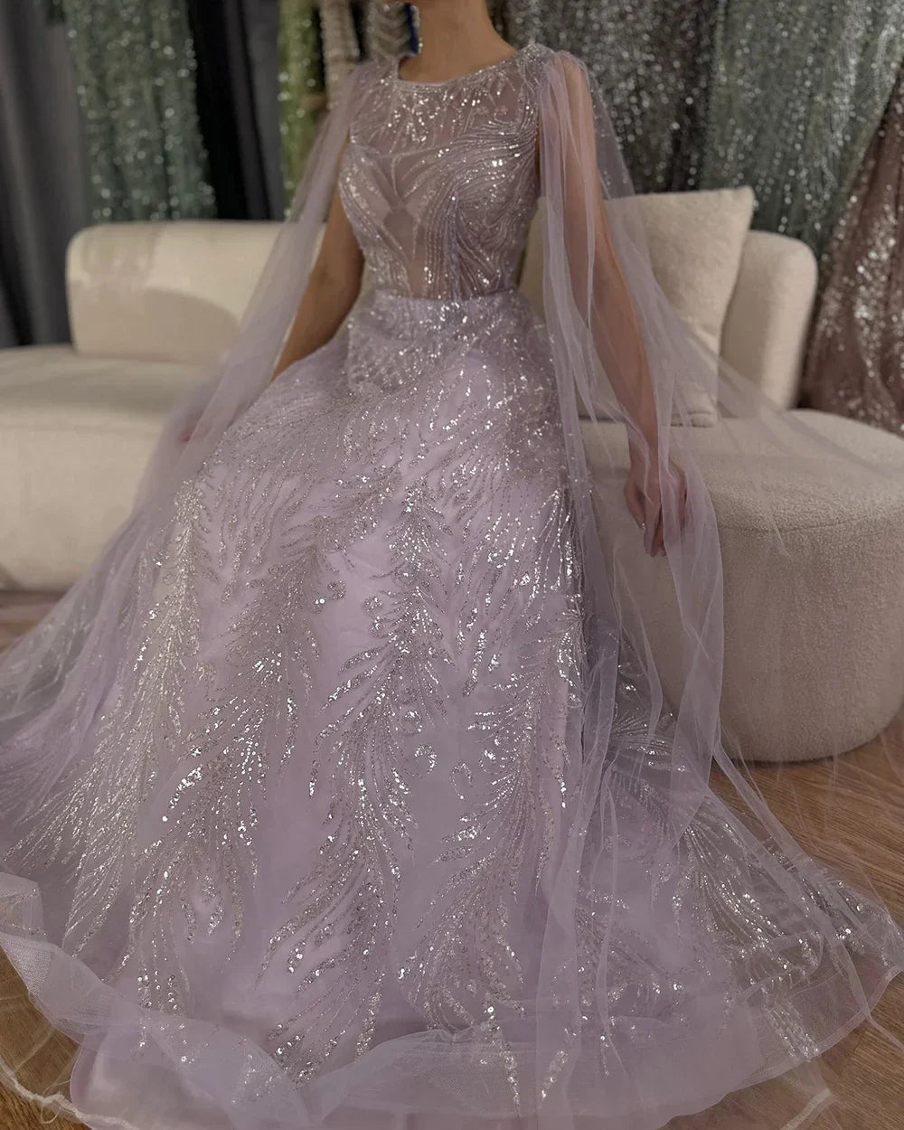 Vestido largo de noche elegante de corte A con cuentas, estilo lila árabe, con mangas tipo capa, ideal para ocasiones formales (LA72744) 