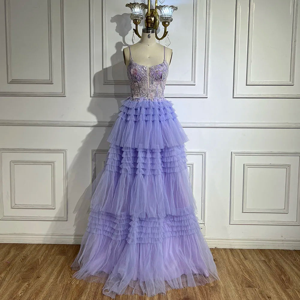Vestido de noche de lujo para mujer, corte en A, tirantes finos, falda escalonada, apliques de encaje, color lila árabe, modelo LA72618 (2025) 