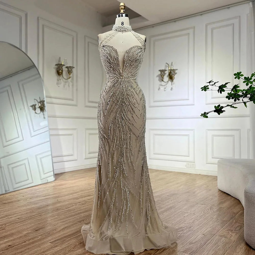 Vestido de noche de lujo estilo sirena con perlas y cuello halter color nude árabe, modelo LA72696, para mujer.