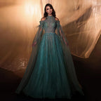 Vestido largo de noche corte A con mangas capa, bordado de plumas y cuentas, estilo árabe turquesa, para mujer, ideal para bodas y fiestas (LA72644)