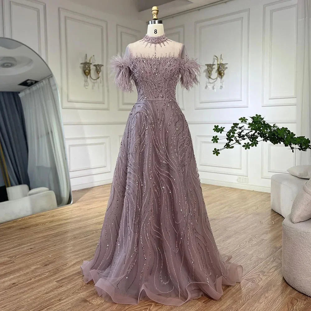 Vestido de noche corto de lujo sin mangas, corte A, azul árabe, con cuentas y plumas, ideal para bodas y fiestas (LA72351) 