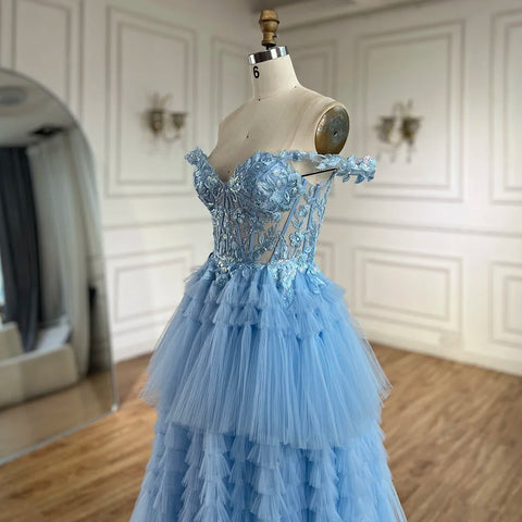 Vestido de fiesta de lujo azul con tirantes finos, corte en A, apliques de encaje y cordones, modelo LA72621 (2025) 