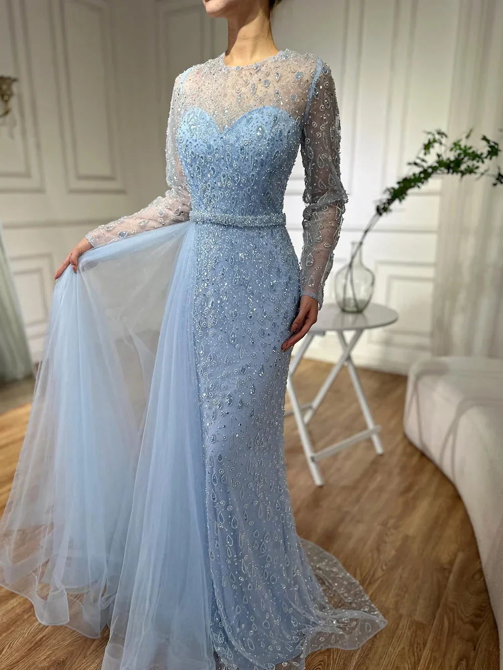 Vestido de noche azul elegante de Arabia Saudita 2025 con sobrefalda lateral con cuentas para ocasiones formales LA72734 