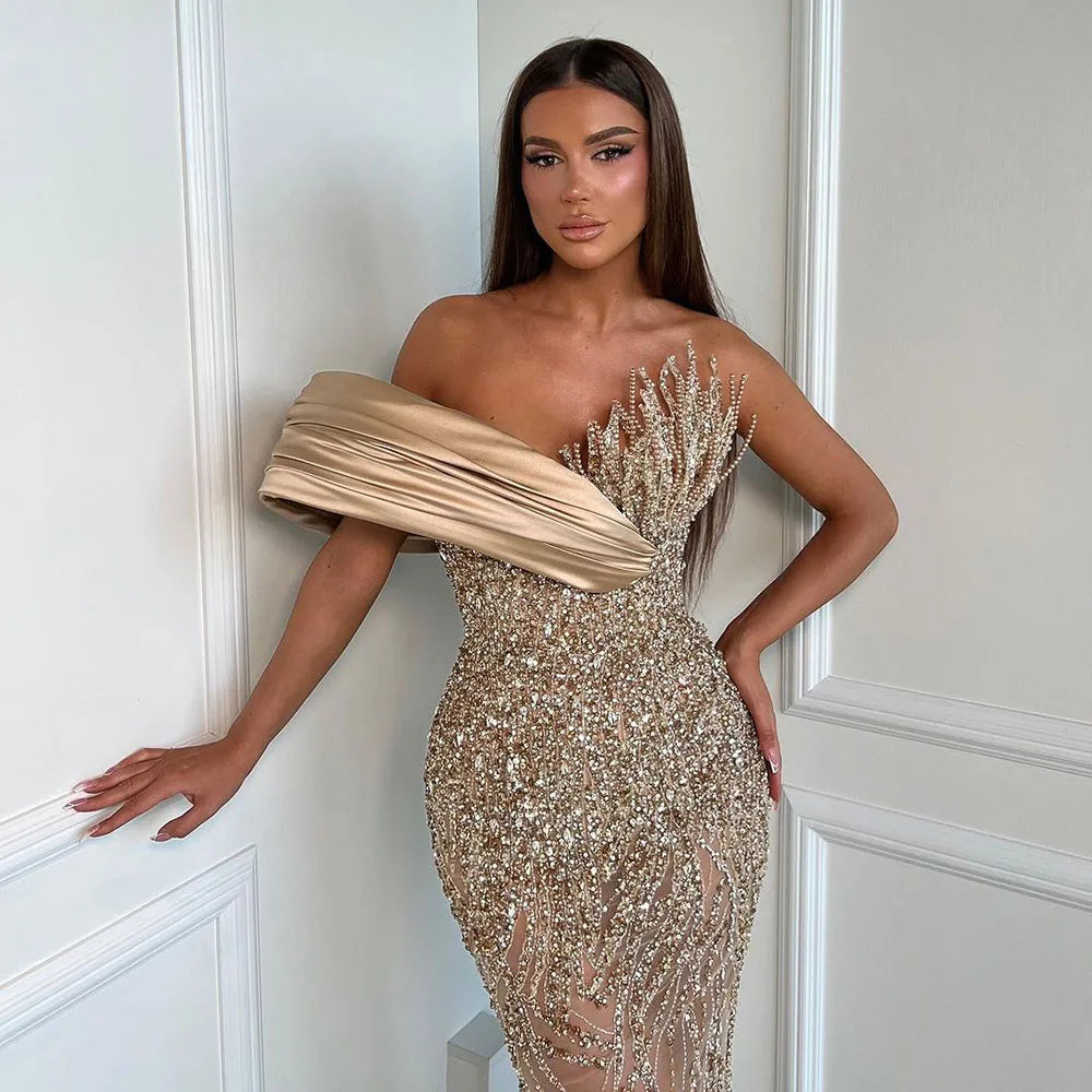 Vestido de noche elegante color caramelo, un solo hombro, estilo árabe saudí, con cuentas, para ocasiones formales (LA72577) 