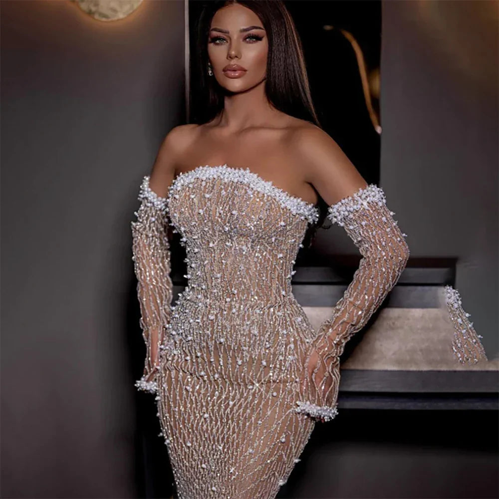 Vestido de noche árabe blanco nude elegante sin tirantes con cuentas y guantes para ocasiones formales LA72649 