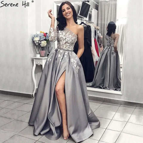 Vestido de noche elegante gris satinado 2025, un hombro, flores hechas a mano, corte en A, vestido formal LA70043 