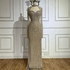 Vestido de noche de sirena con escote corazón, corte sirena, con cuentas y abertura en la espalda, estilo lujoso de Dubái (LA72560A), modelo LA72560A. 