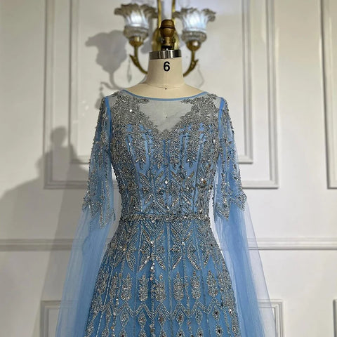 Vestido de noche azul de lujo con mangas tipo capa LA72666