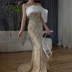 Vestido de noche saudí color nude con un solo hombro y abertura, adornado con cuentas, ideal para ocasiones formales (LA72746) 