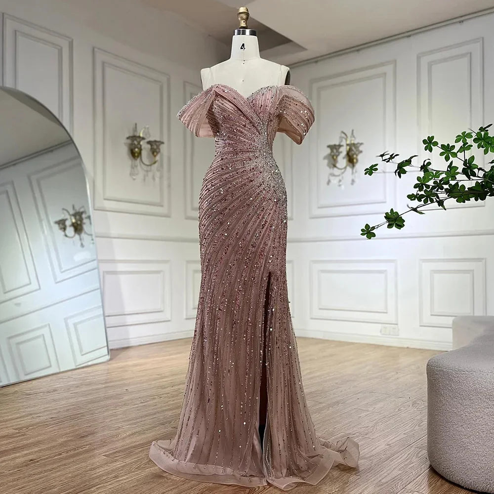 Vestido de noche de lujo rosa sirena con hombros descubiertos, bordado con cuentas y abertura lateral, ideal para ocasiones formales (modelo 2025, Arabia Saudita LA72481) 