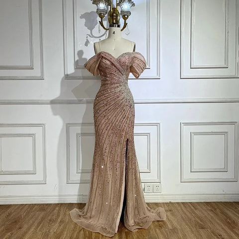 Robe de soirée de luxe rose style sirène, épaules dénudées, avec perles et fente latérale, pour une occasion formelle, Saudi LA72481, 2025 