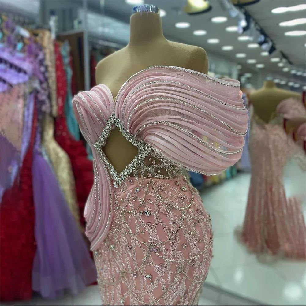 Vestido de noche elegante de sirena rosa con un solo hombro, lujoso, con cuentas y aberturas, para mujer, ideal para bodas y fiestas (LA72455) 