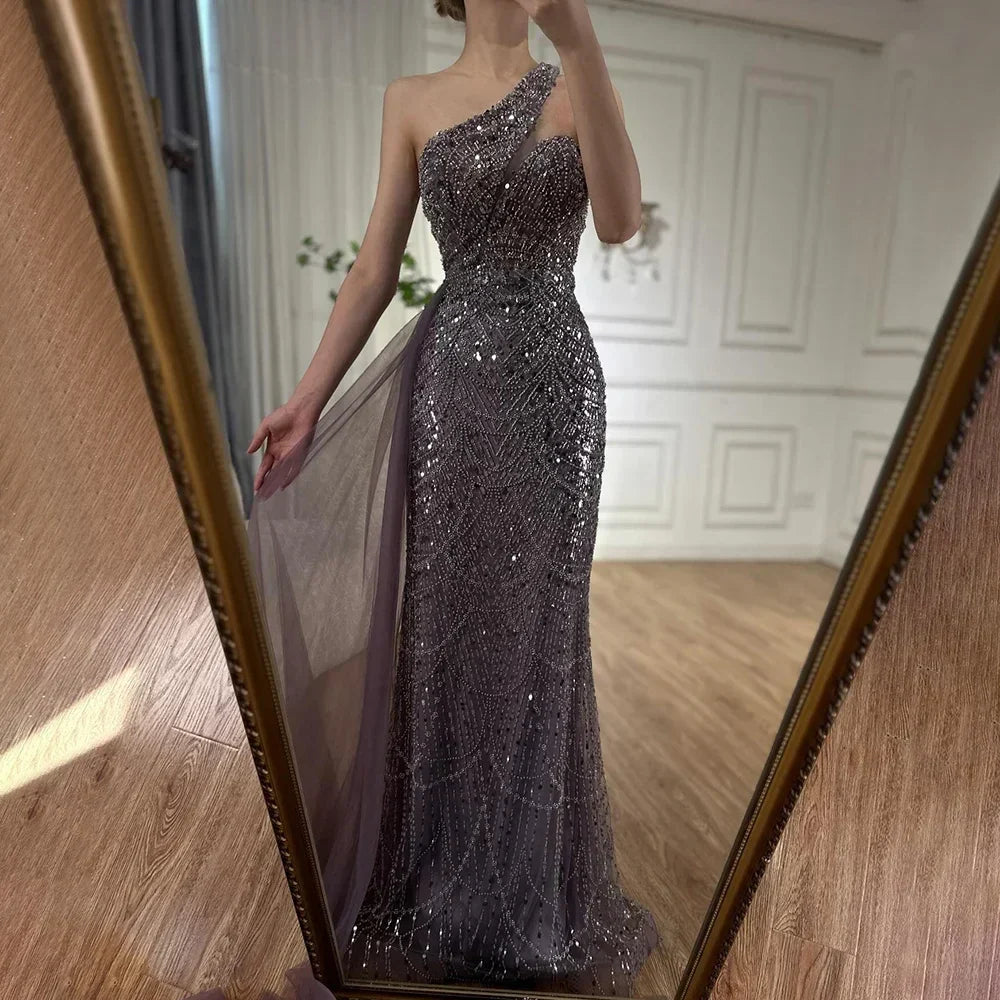 Vestido de noche morado de un solo hombro estilo árabe saudí 2025 con sobrefalda lateral con cuentas para ocasiones formales LA72735 