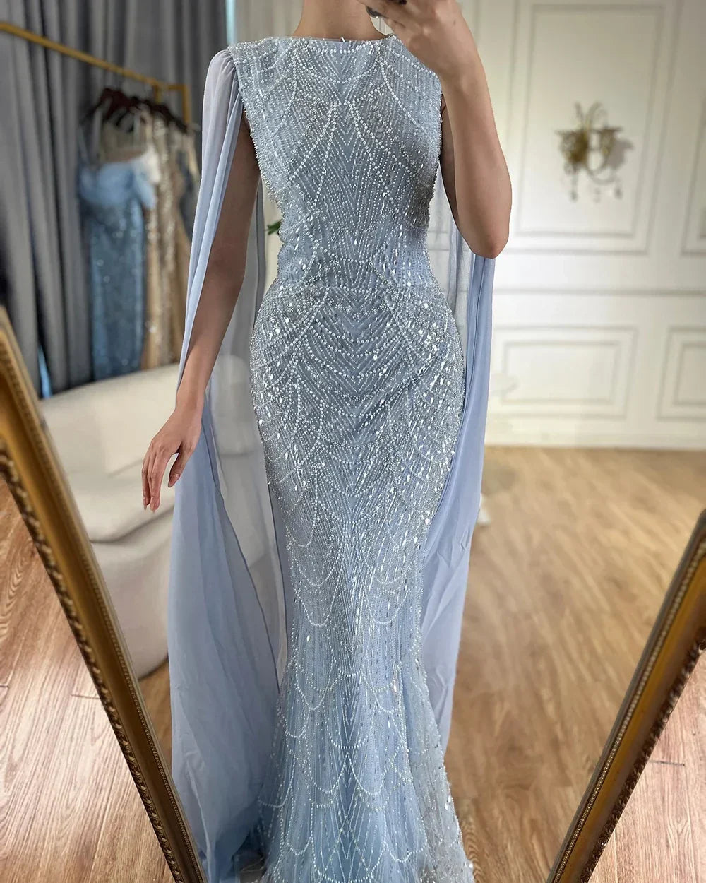Vestido de noche de lujo con mangas de capa, estilo sirena azul, con cuentas, para ocasiones formales (LA72160A), Arabia Saudita, 2025 