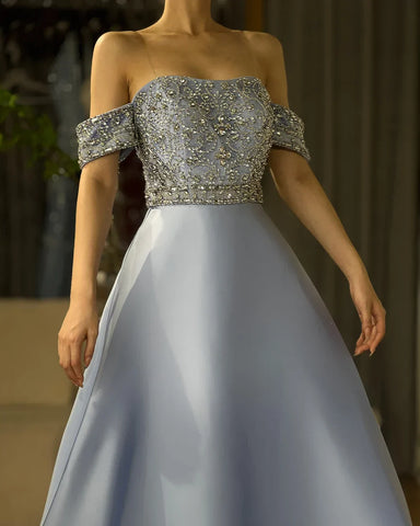 Robe de soirée longue bleue élégante, style saoudien, épaules dénudées, coupe trapèze, ornée de perles, pour une occasion formelle, LA72753, 2025 