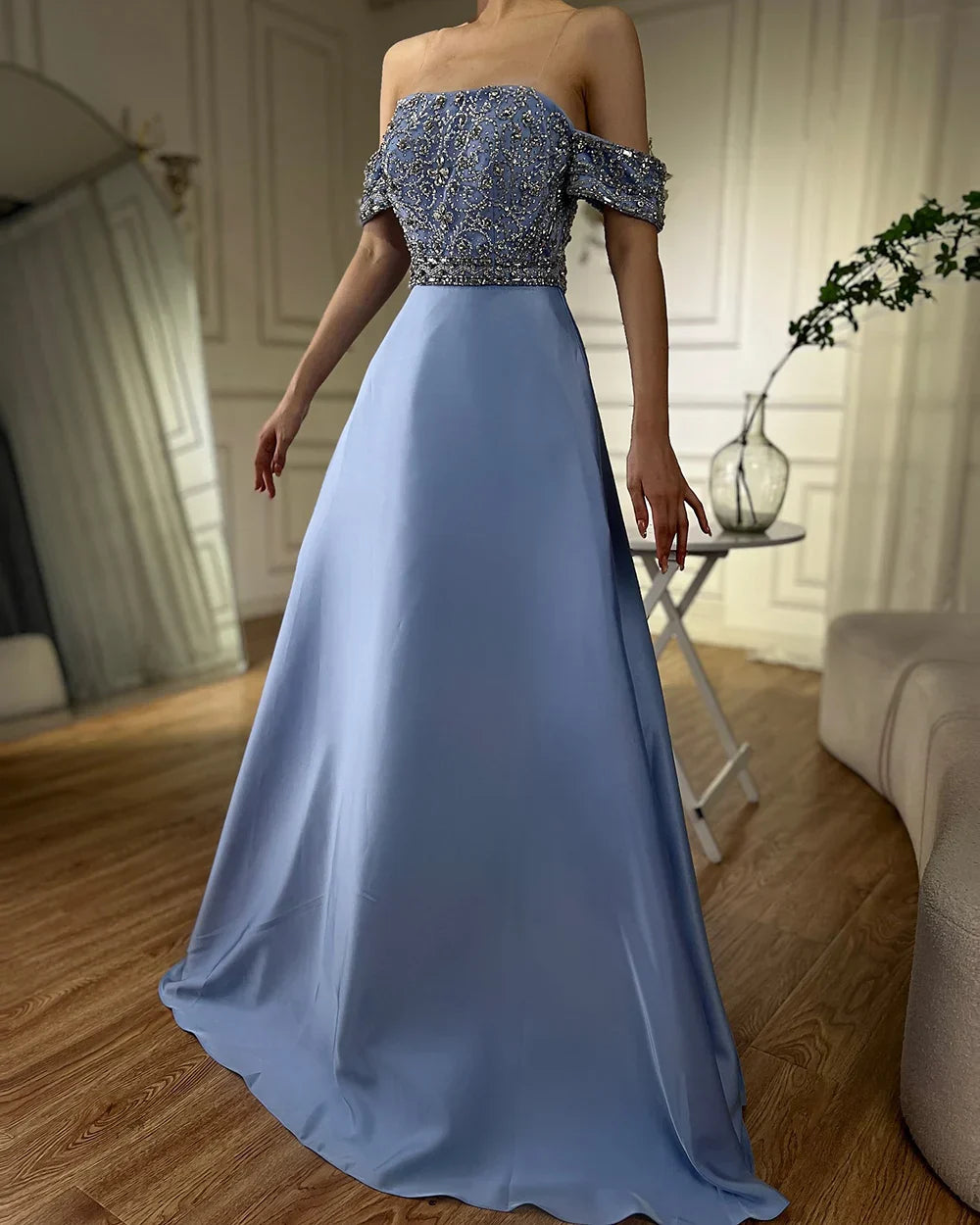 Vestido de noche largo azul elegante de Arabia Saudita, corte en A, con hombros descubiertos y cuentas, para ocasiones formales LA72753 