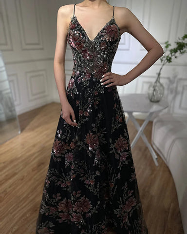 Vestido de fiesta de lujo negro con tirantes finos, corte en A y cuentas, modelo LA72773, para ocasiones formales (2025). 