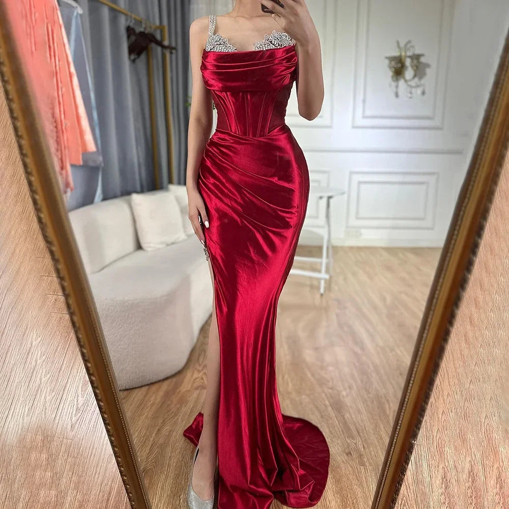 Vestido de noche de satén rojo vino con tirantes finos y abertura alta, estilo saudí, para ocasiones formales (LA72776) 