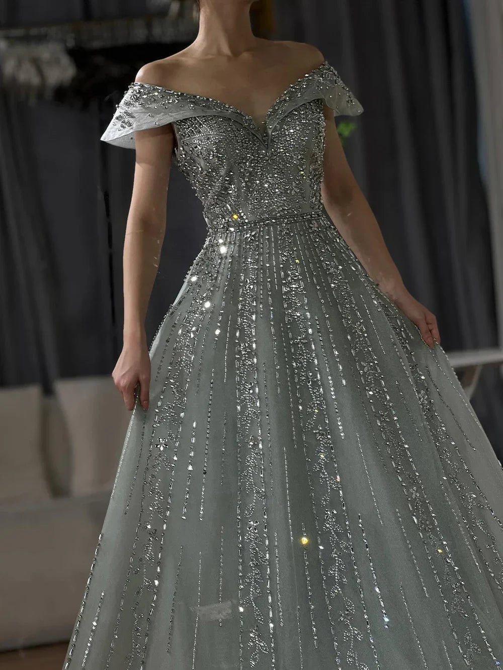 Vestidos de noche corte A con diseño de cuentas grises estilo árabe 2025 para ocasiones formales LA72731 