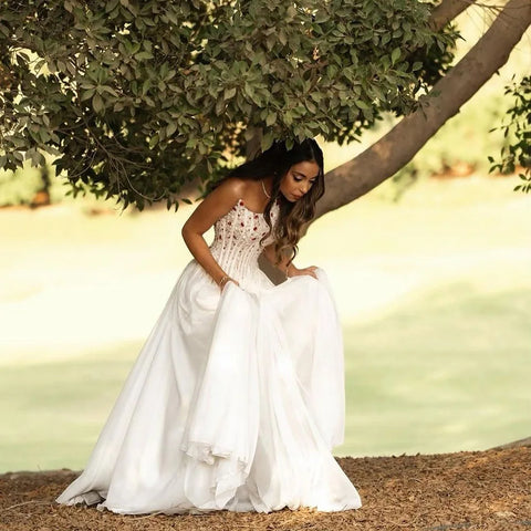 Robe de soirée de luxe blanche sans bretelles, style Dubaï, avec double fente sur le devant et perles, pour femme, LA72667, 2025 