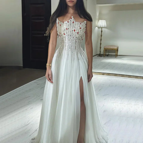 Robe de soirée de luxe blanche sans bretelles, style Dubaï, avec double fente sur le devant et perles, pour femme, LA72667, 2025 
