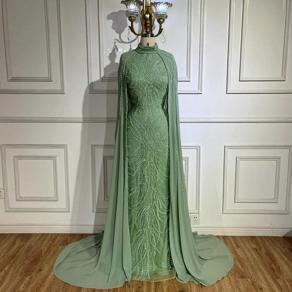 Vestido de noche de lujo para mujer, estilo sirena, color verde salvia, con mangas tipo capa y cuentas, de satén, modelo LA72413 (2025) 