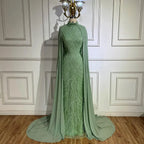 Vestido de noche de lujo para mujer, estilo sirena, color verde salvia, con mangas tipo capa y cuentas, de satén, modelo LA72413 (2025) 