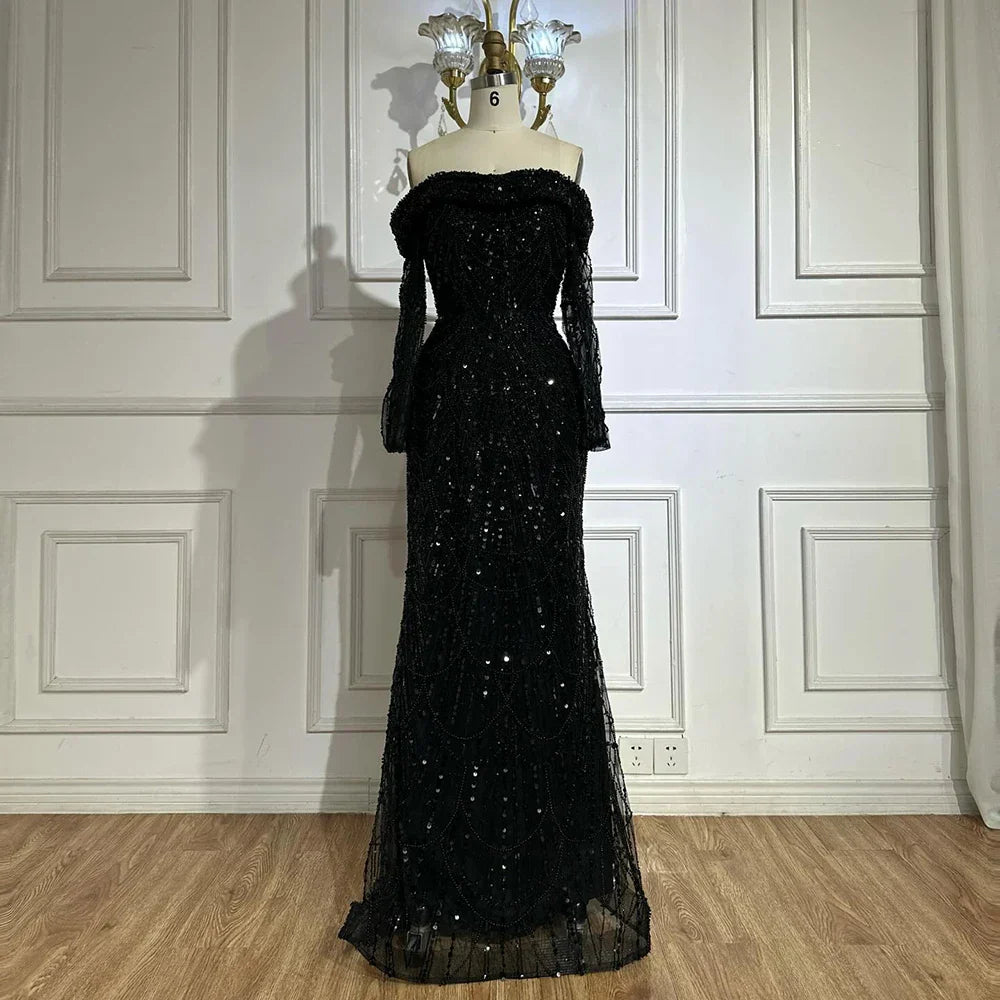 Vestido de noche negro con corsé de hombros descubiertos y cuentas, con sobrefalda de satén desmontable, ideal para ocasiones formales (LA72254B) 