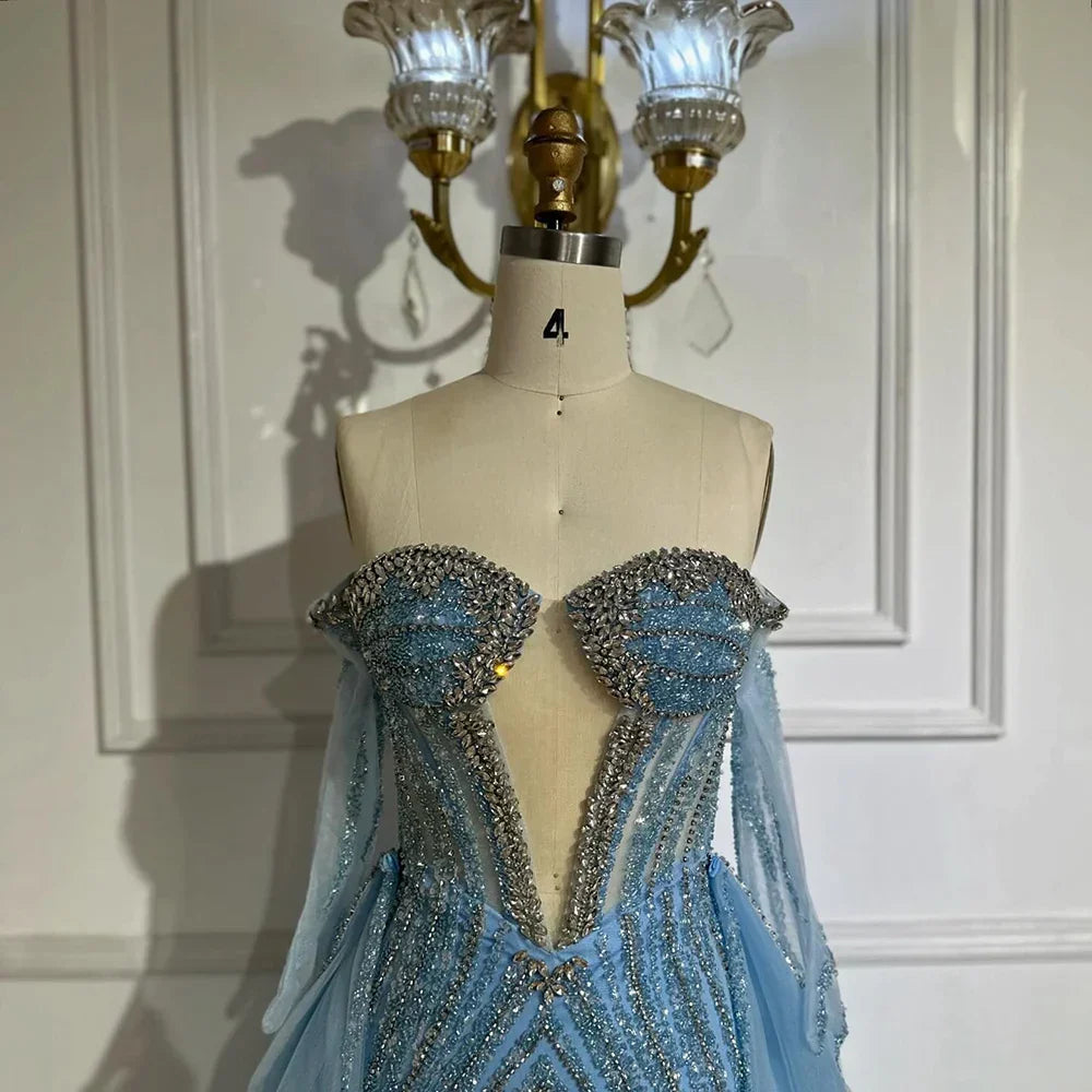 Vestidos de noche estilo sirena azul Arabia 2025 con guantes y sobrefalda para ocasiones formales LA72582