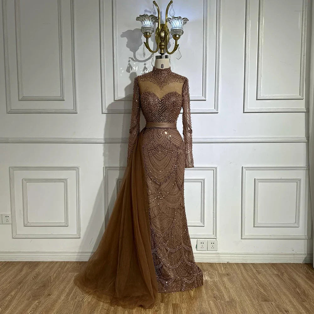 Vestido de noche árabe de sirena color caramelo con cuentas y sobrefalda lateral para ocasiones formales LA71913A (2025) 