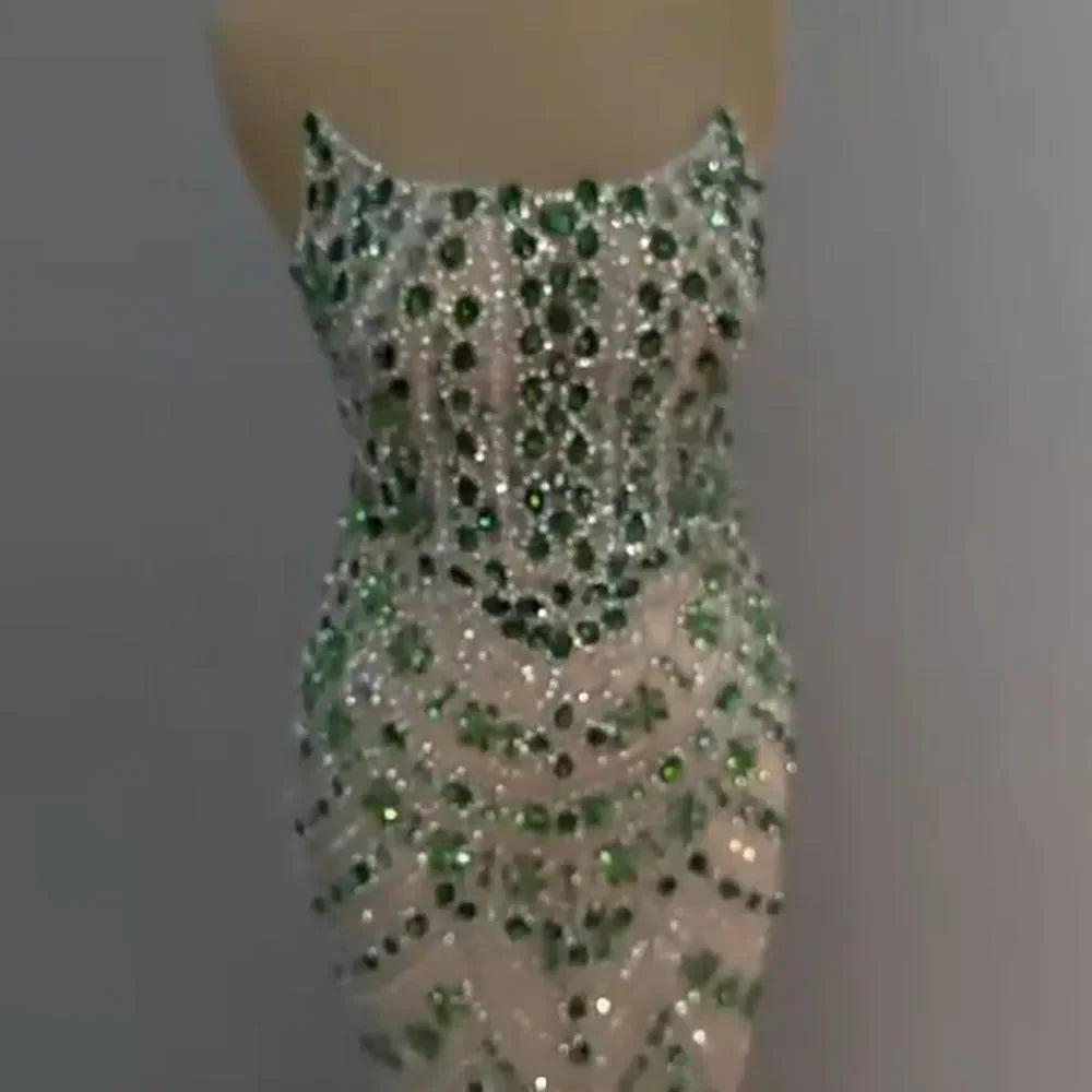 Vestido de noche verde saudí sin tirantes con cuentas para ocasión formal LA72842 