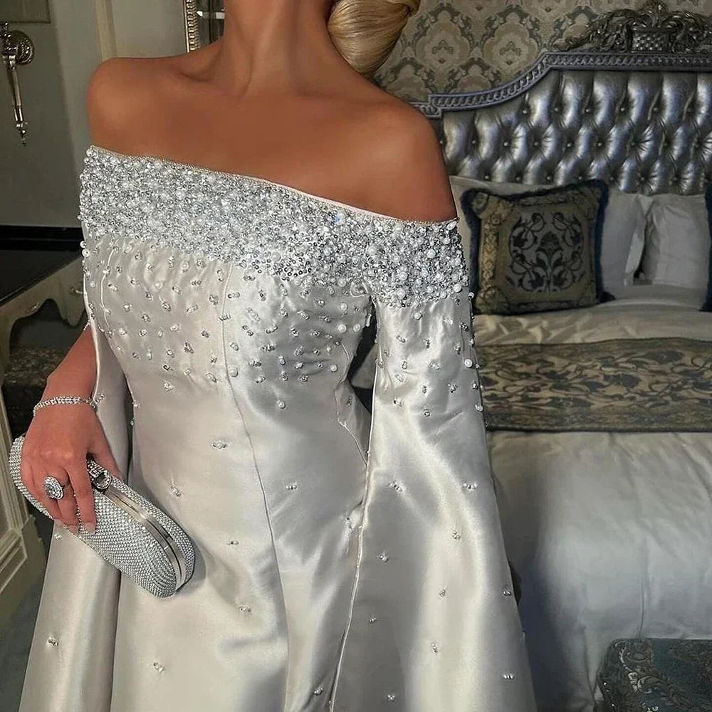 Vestido de noche de lujo 2025, corte A, satén gris, con hombros descubiertos y perlas, ideal para ocasiones formales (LA72779) 
