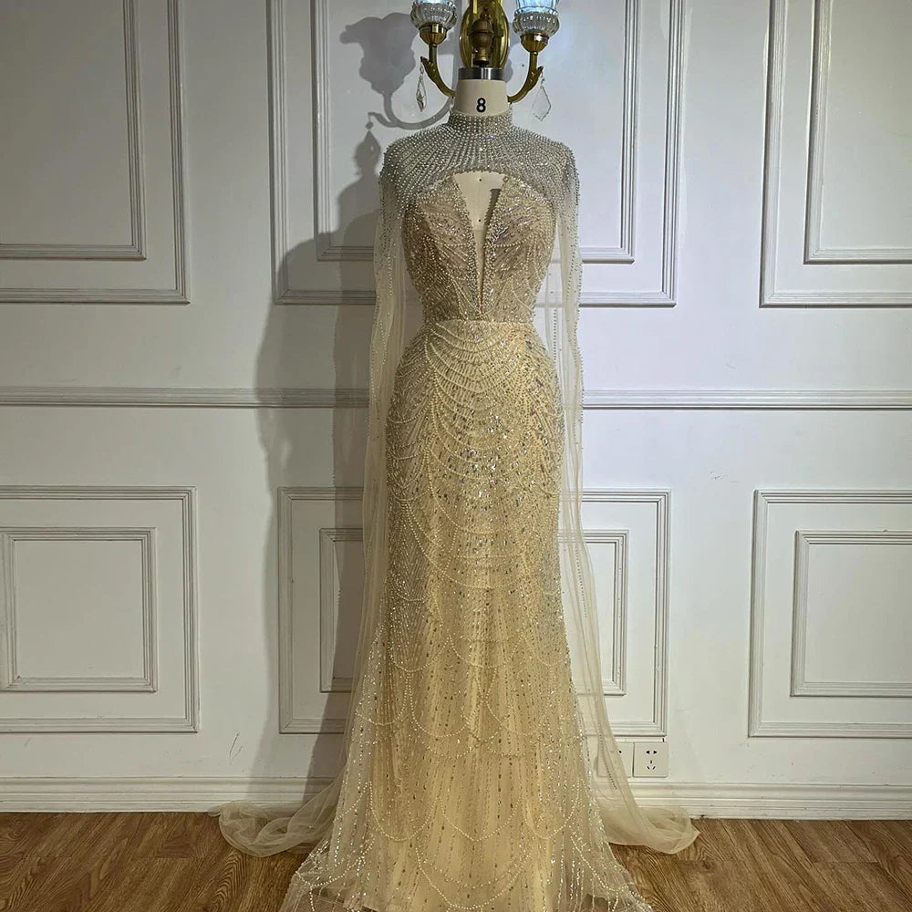 Vestido de noche saudí color nude sin tirantes con perlas y cuentas, con capa larga transparente para ocasiones formales LA72189A 