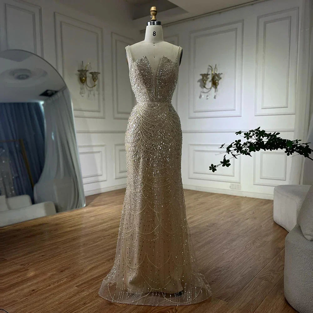 Vestido de noche saudí color nude sin tirantes con perlas y cuentas, con capa larga transparente para ocasiones formales LA72189A 