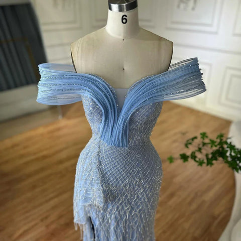 Robe de soirée sirène bleu saoudien 2025, épaules dénudées, avec perles et fente latérale, pour une occasion formelle, LA72867 