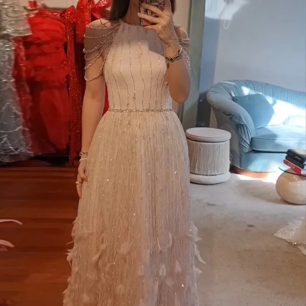 Vestido de noche árabe de lujo con plumas rosas, corte en A y cuentas, estilo saudí, para ocasiones formales LA72721 