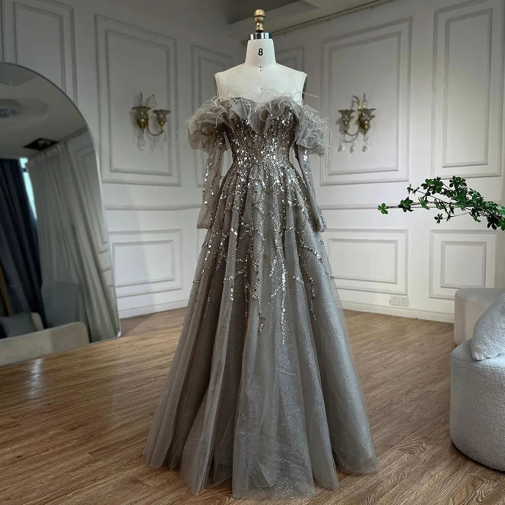 Vestido de noche elegante Arabia Caramel corte A con cuentas y plumas brillantes para mujer, ideal para bodas y fiestas (2025) LA71328A 
