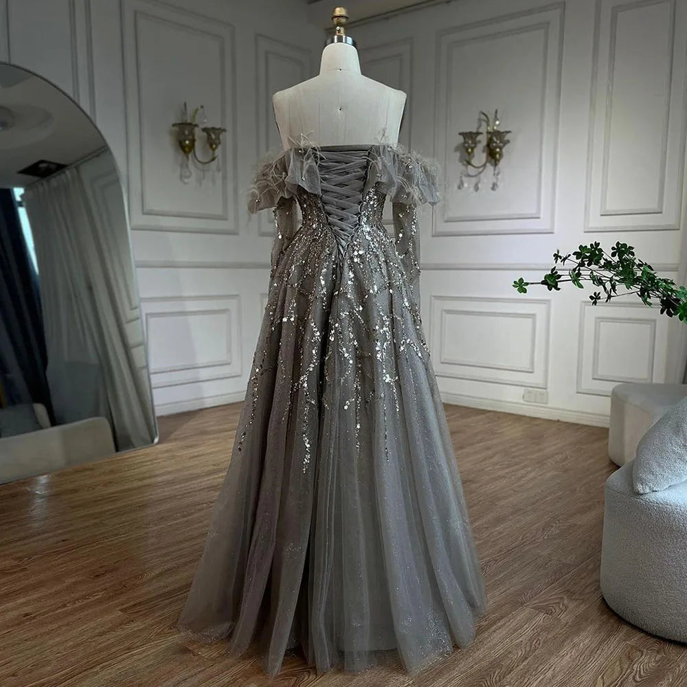 Vestido de noche elegante Arabia Caramel corte A con cuentas y plumas brillantes para mujer, ideal para bodas y fiestas (2025) LA71328A 