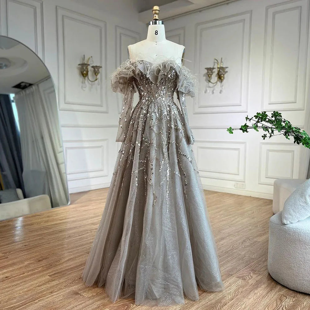 Vestido de noche elegante Arabia Caramel corte A con cuentas y plumas brillantes para mujer, ideal para bodas y fiestas (2025) LA71328A 