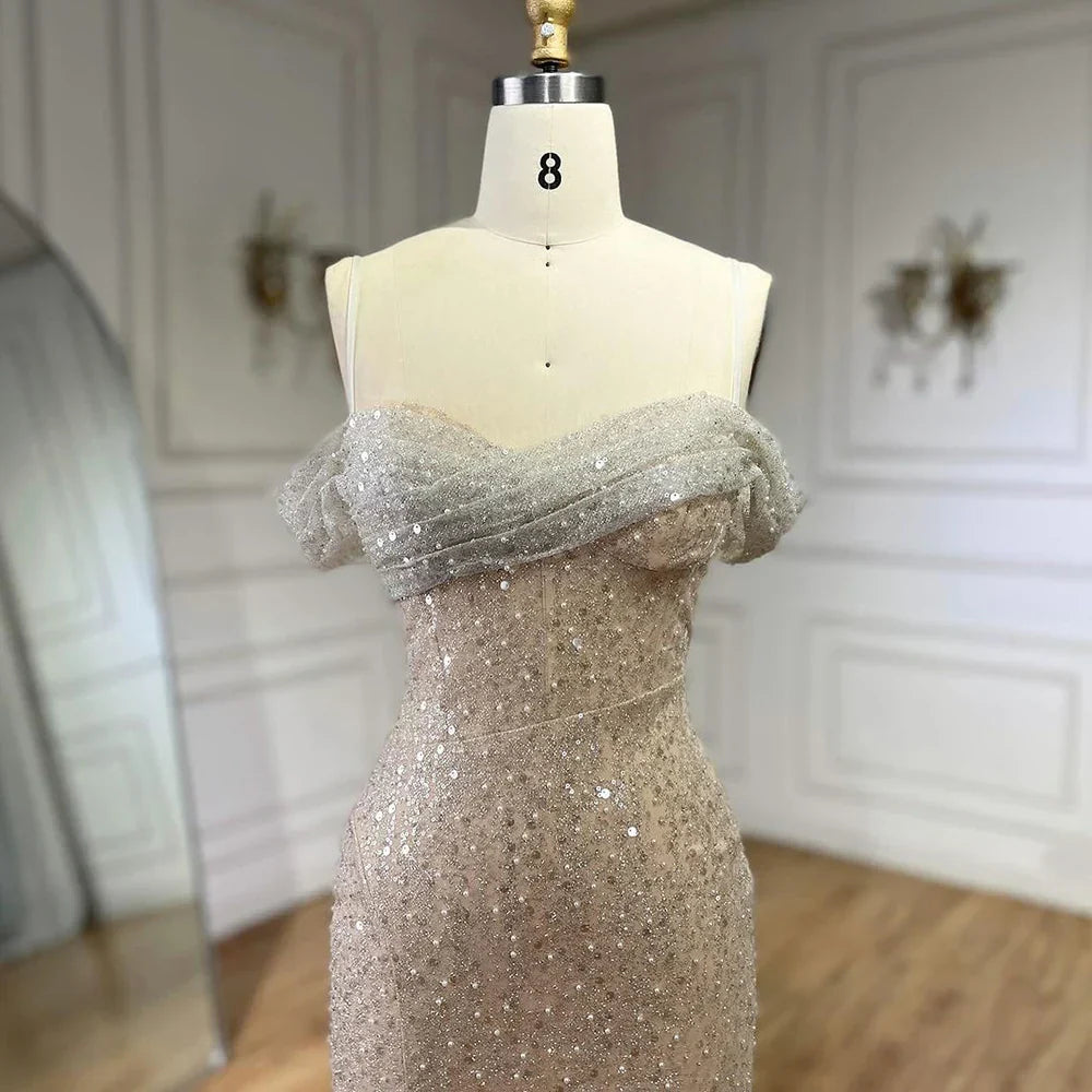 Vestidos de noche de lujo estilo sirena, color blanco nude, con escote barco y abertura alta, ideales para bodas y fiestas (2025) LA72301 